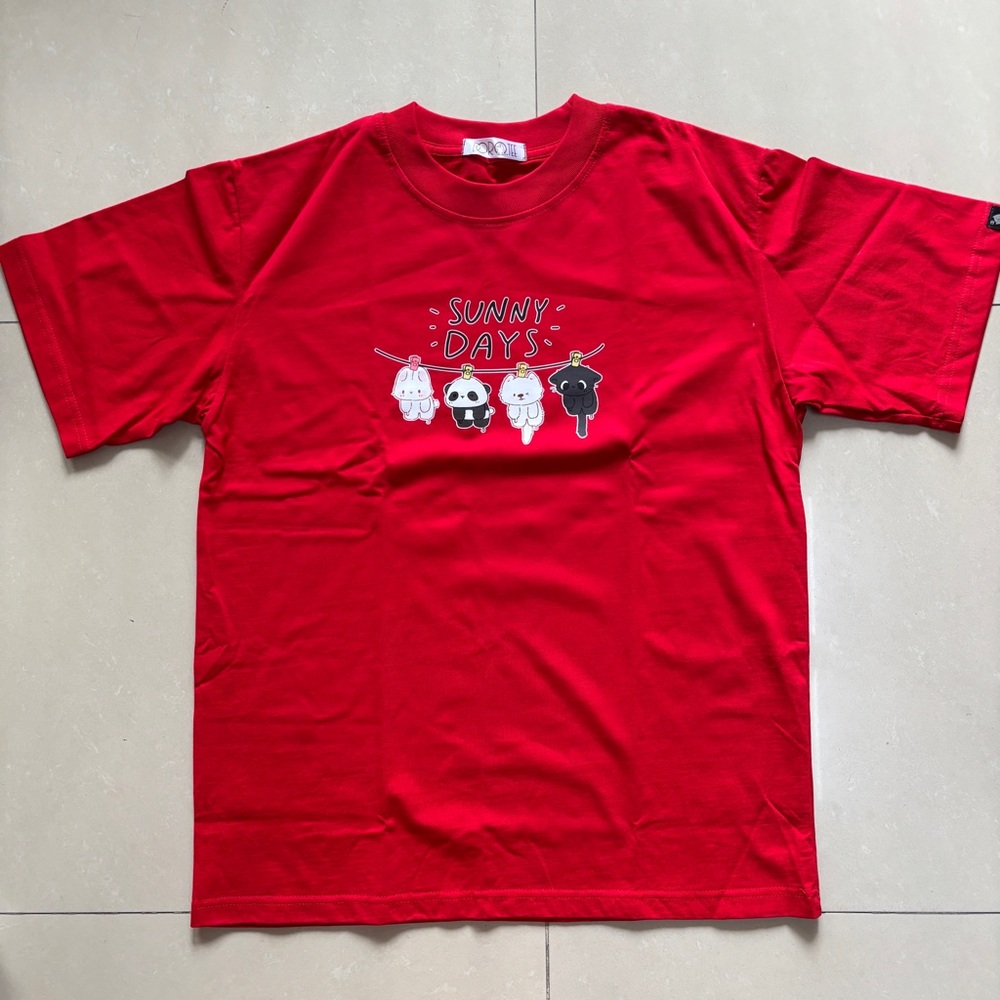 New Red "Sunny Days" graphic T-shirt  cute cartoon animals Unisex Adults Size M
